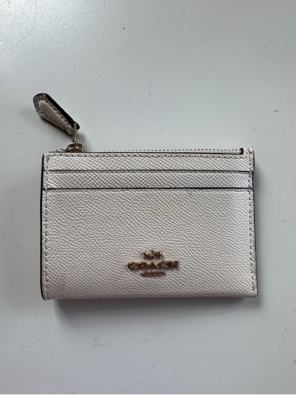 Coach White Pebbled Leather Card Case with Gold Logo